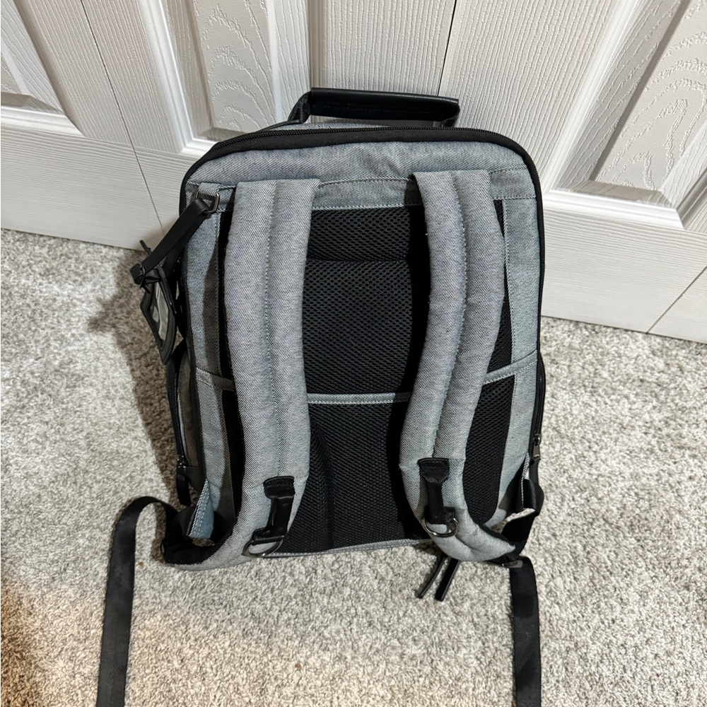 REMWICK backpack - Picture 2 of 2